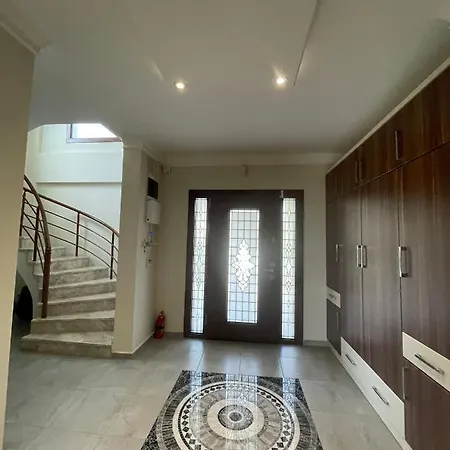 Villa Elay